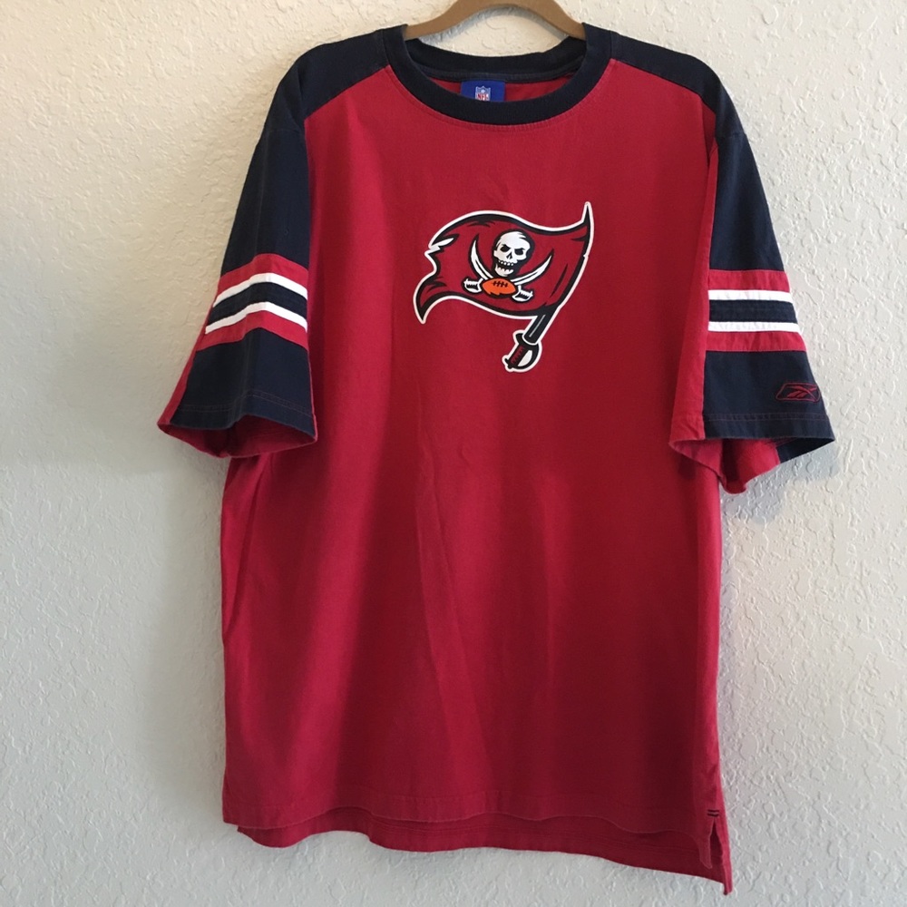 Buccaneer NFL jersey mens  XL Tampa Bay
